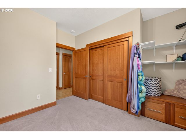 5670 Se RIVERSIDE Dr, Mc Minnville, OR 97128