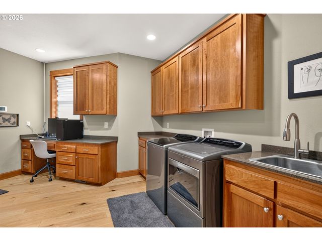 5670 Se RIVERSIDE Dr, Mc Minnville, OR 97128