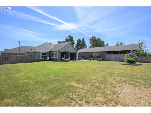 5670 Se RIVERSIDE Dr, Mc Minnville, OR 97128