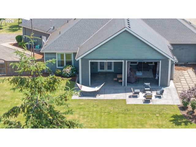 5670 Se RIVERSIDE Dr, Mc Minnville, OR 97128