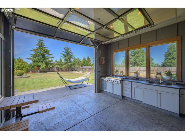 5670 Se RIVERSIDE Dr, Mc Minnville, OR 97128