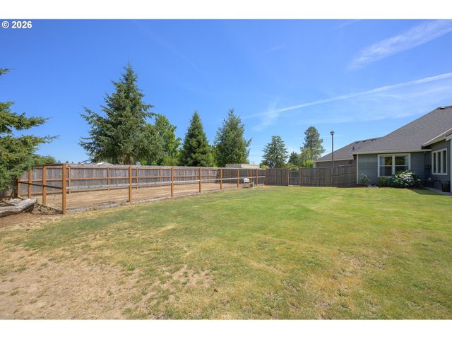 5670 Se RIVERSIDE Dr, Mc Minnville, OR 97128
