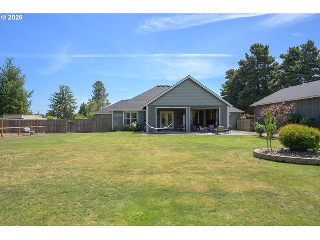 5670 Se RIVERSIDE Dr, Mc Minnville, OR 97128