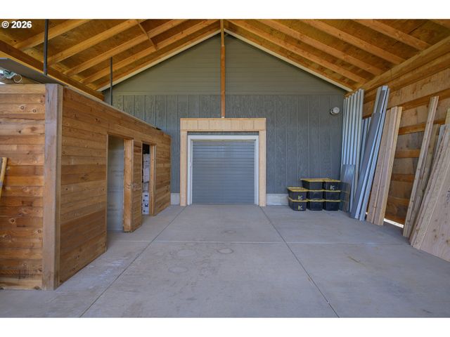 5670 Se RIVERSIDE Dr, Mc Minnville, OR 97128