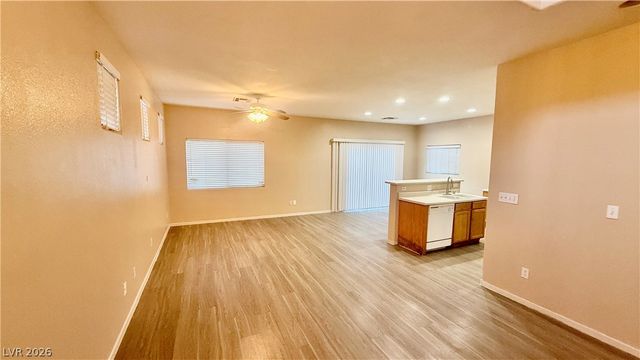 6044 Salsbury Cove Drive, North Las Vegas, NV 89081