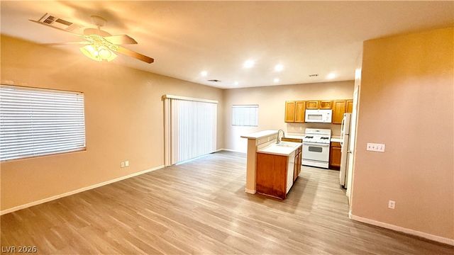 6044 Salsbury Cove Drive, North Las Vegas, NV 89081