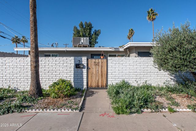 1001 W FLINT Street, Chandler, AZ 85224