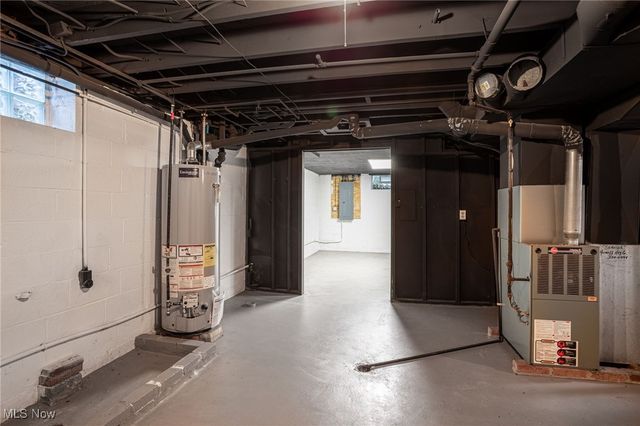 176 Akron Road, Wadsworth, OH 44281