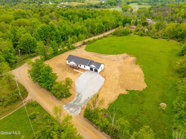 49 Hall Road, Pittstown, NY 12094