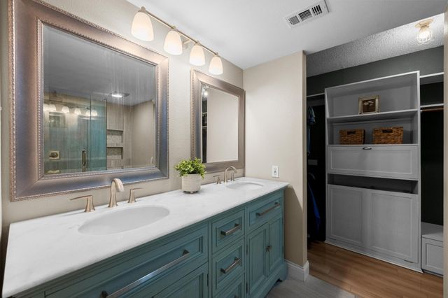 6110 Gardenridge HOLW, Austin, TX 78750