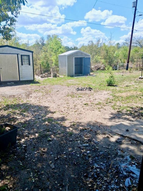 Image 11 of property listing at 1621 SE 15TH AVENUE, Gainesville, FL 32641