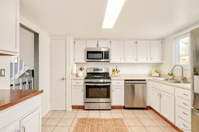 1293 E 97th Avenue, Thornton, CO 80229