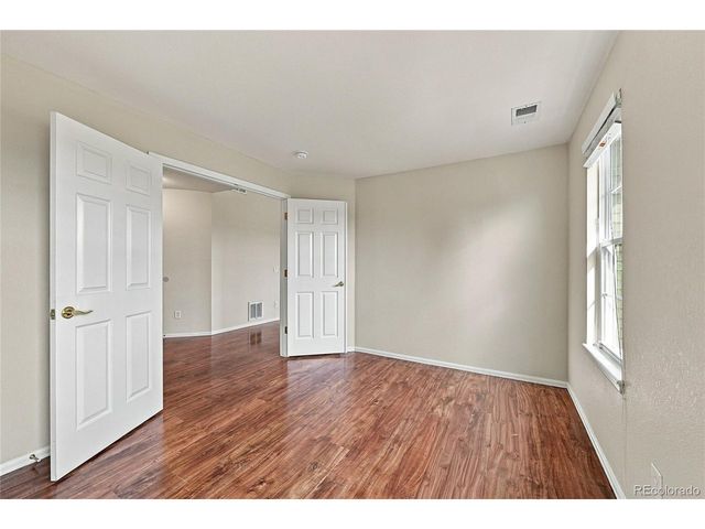 8020 S Algonquian Ct, Aurora, CO 80016