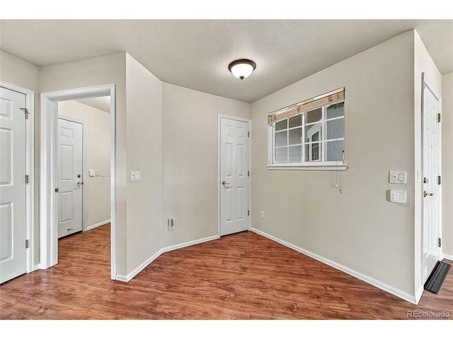 8020 S Algonquian Ct, Aurora, CO 80016