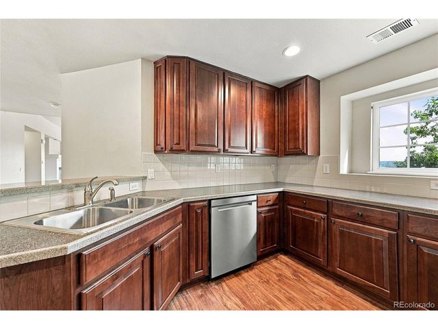 8020 S Algonquian Ct, Aurora, CO 80016