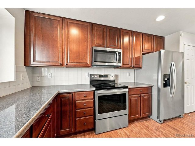 8020 S Algonquian Ct, Aurora, CO 80016