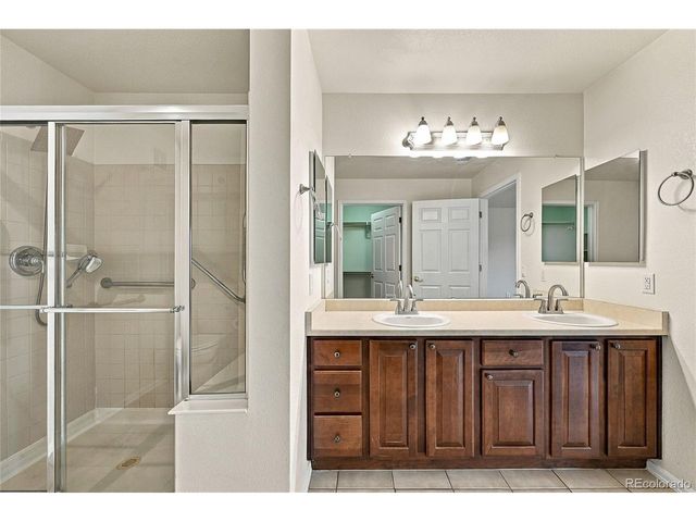 8020 S Algonquian Ct, Aurora, CO 80016