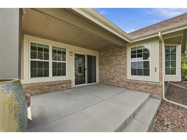 8020 S Algonquian Ct, Aurora, CO 80016