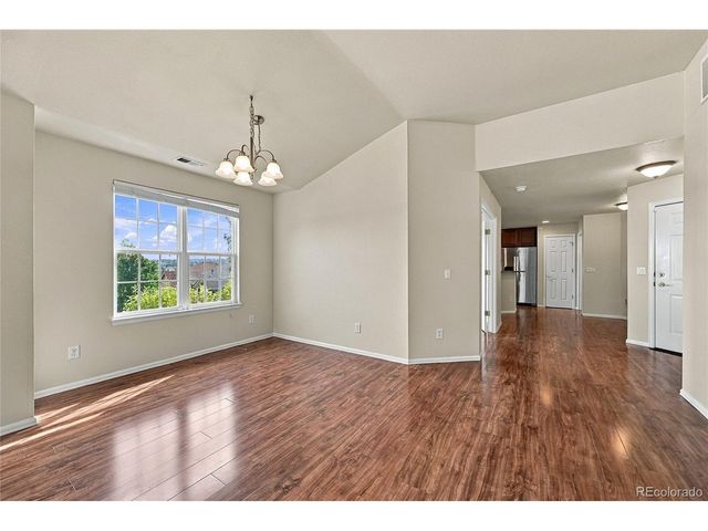8020 S Algonquian Ct, Aurora, CO 80016