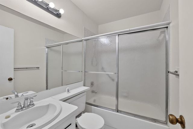 9141 Sunrise Lakes Boulevard 210, Sunrise, FL 33322
