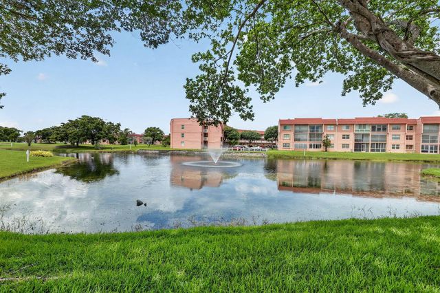 9141 Sunrise Lakes Boulevard 210, Sunrise, FL 33322
