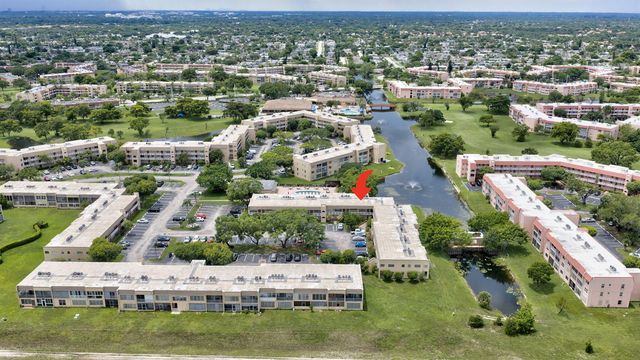 9141 Sunrise Lakes Boulevard 210, Sunrise, FL 33322