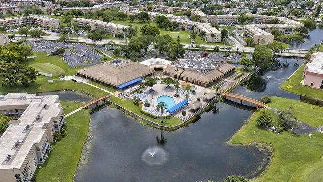 9141 Sunrise Lakes Boulevard 210, Sunrise, FL 33322