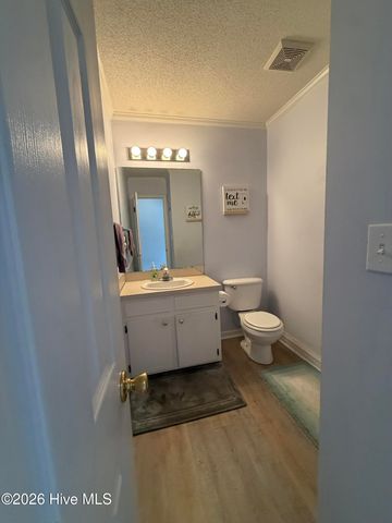 3835 Sterling Pointe Drive Rr5, Winterville, NC 28590