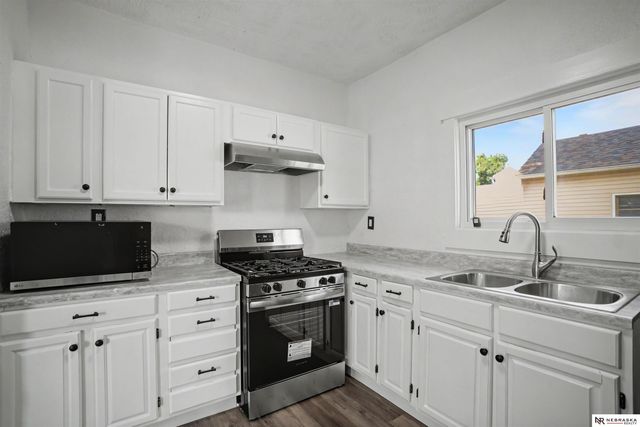 2411 Madison Street, Bellevue, NE 68005