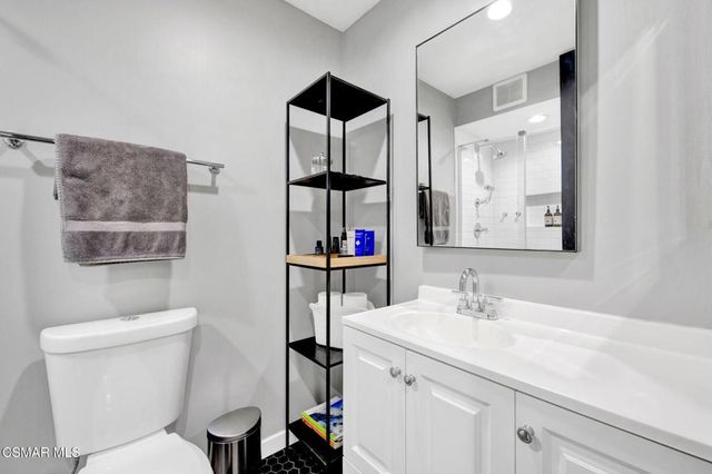 6665 Green Valley Circle 116, Culver City, CA 90230