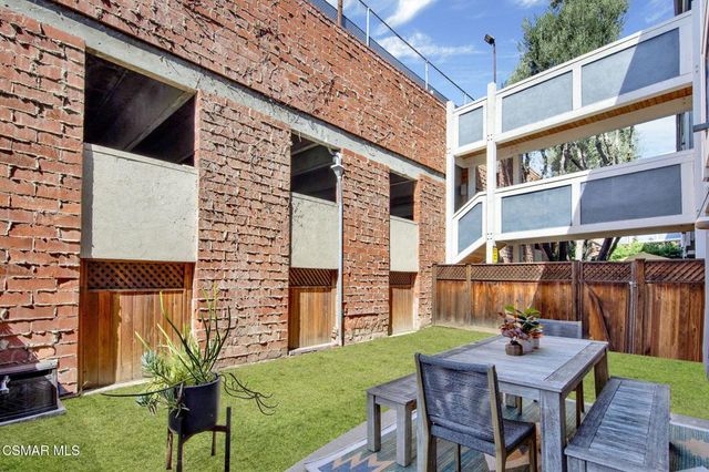 6665 Green Valley Circle 116, Culver City, CA 90230