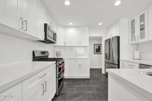 6665 Green Valley Circle 116, Culver City, CA 90230