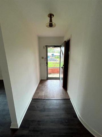 1902 Gillette Street, Baytown, TX 77520