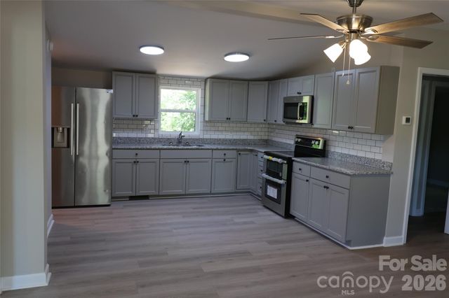 6443 Sherwood Lane, Denver, NC 28037