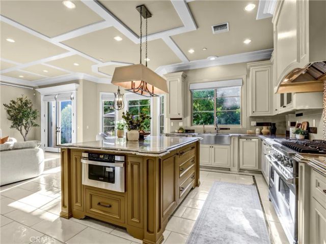 2119 S 5th Avenue, Arcadia, CA 91006