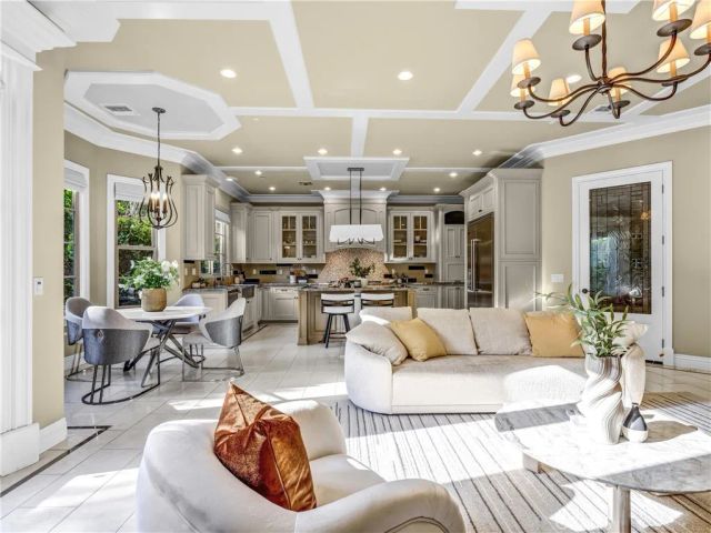 2119 S 5th Avenue, Arcadia, CA 91006