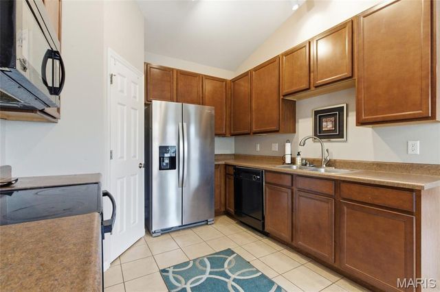 907 Daffodil Trail, O'fallon, MO 63368