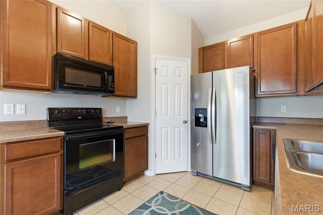 907 Daffodil Trail, O'fallon, MO 63368