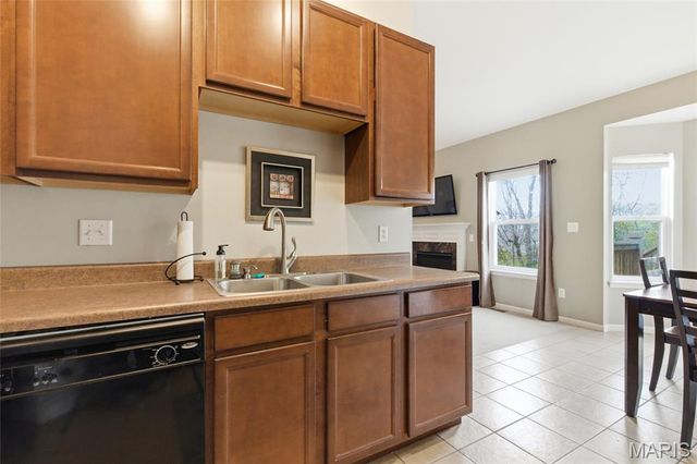 907 Daffodil Trail, O'fallon, MO 63368