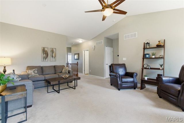 907 Daffodil Trail, O'fallon, MO 63368