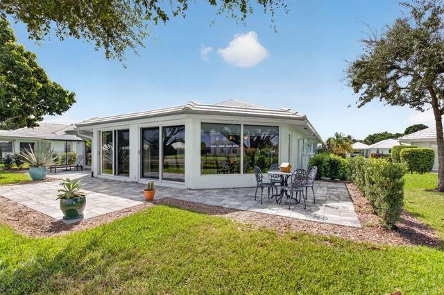 8 SLASH PINE Drive, Boynton Beach, FL 33436