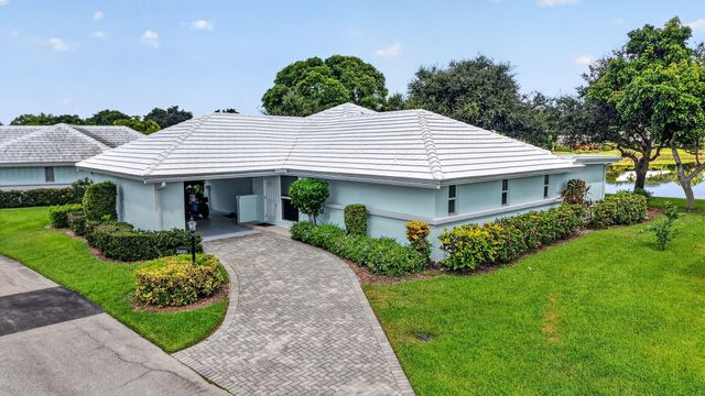 8 SLASH PINE Drive, Boynton Beach, FL 33436