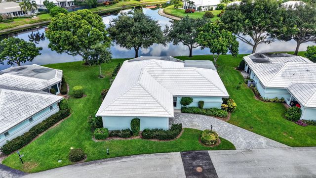 8 SLASH PINE Drive, Boynton Beach, FL 33436