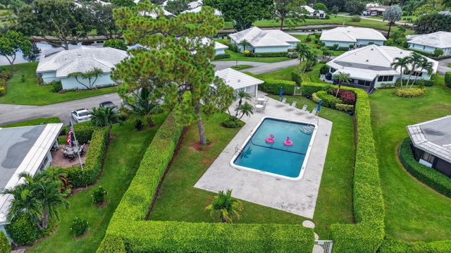 8 SLASH PINE Drive, Boynton Beach, FL 33436