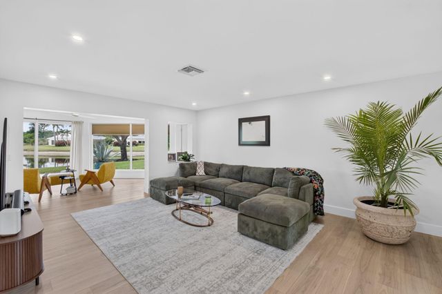 8 SLASH PINE Drive, Boynton Beach, FL 33436