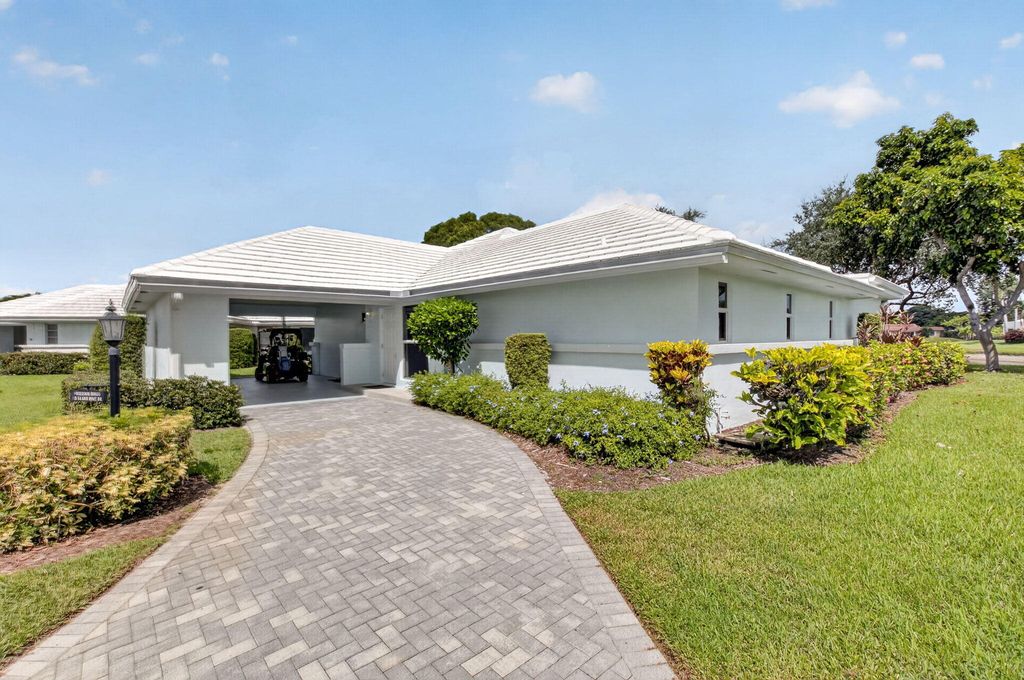 8 SLASH PINE Drive, Boynton Beach, FL 33436