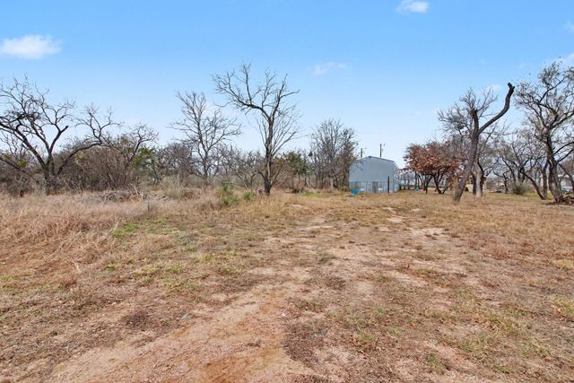 919 Austin ST, Kingsland, TX 78639