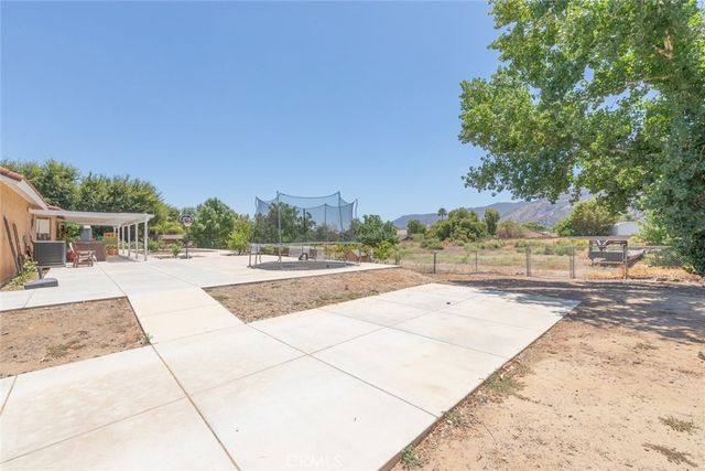 15271 Alvarado, Lake Elsinore, CA 92530