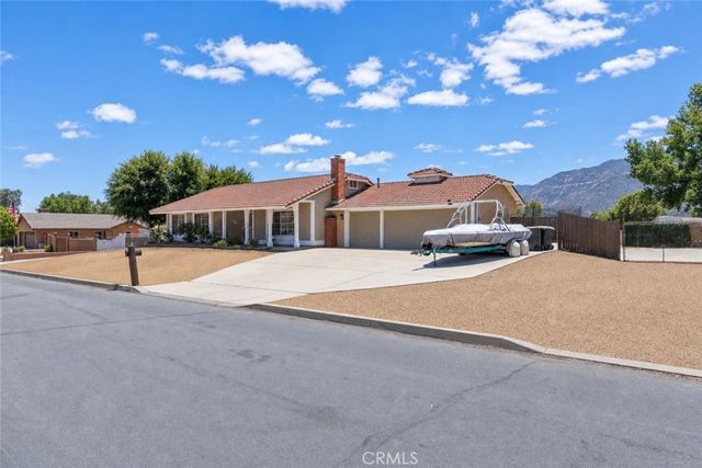 15271 Alvarado, Lake Elsinore, CA 92530