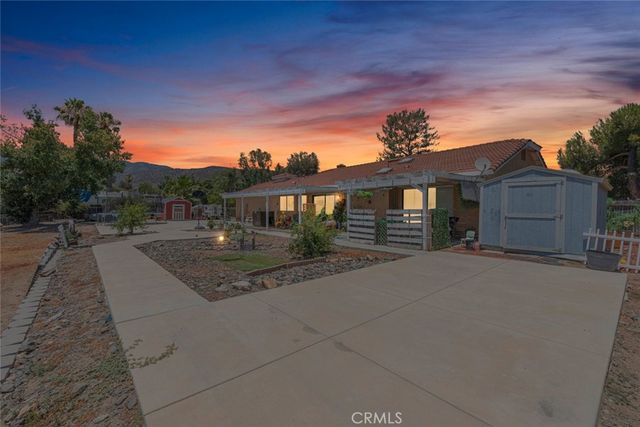 15271 Alvarado, Lake Elsinore, CA 92530